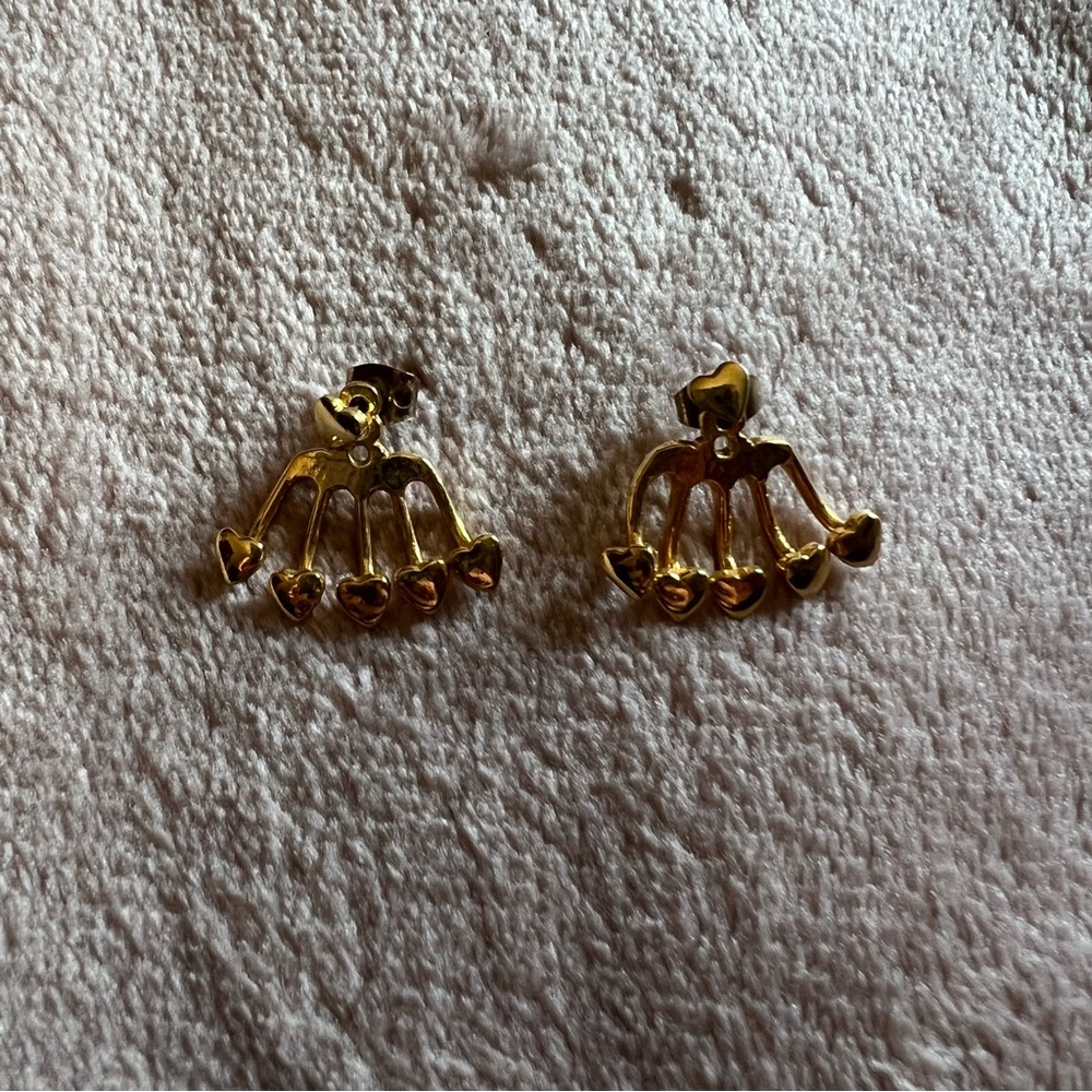 Vintage earrings 🌸